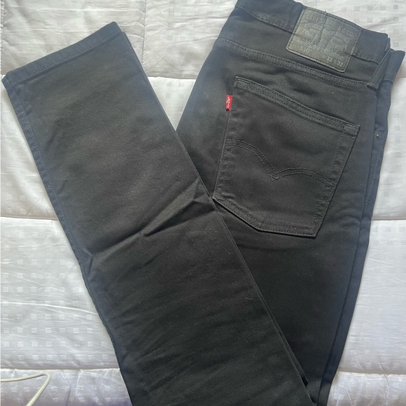Levi's 510 Men's Skinny Black Jeans 33x32 - Picture 1 of 2